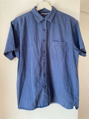 Vintage 100% Cotton Blue Denim Short-Sleeve Button-Up Staple Shirt